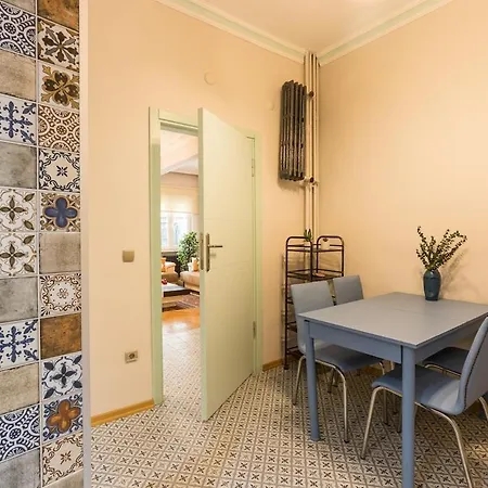 Stylish 1br Near Taksim & Bosphorus Great Design *