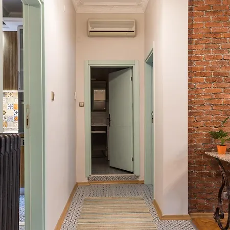 Stylish 1br Near Taksim & Bosphorus Great Design *