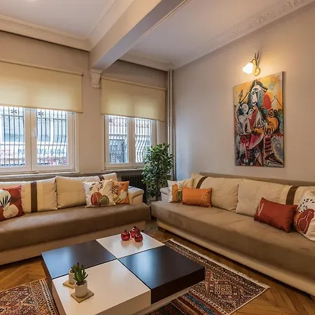 Appartamento Stylish 1br Near Taksim & Bosphorus Great Design